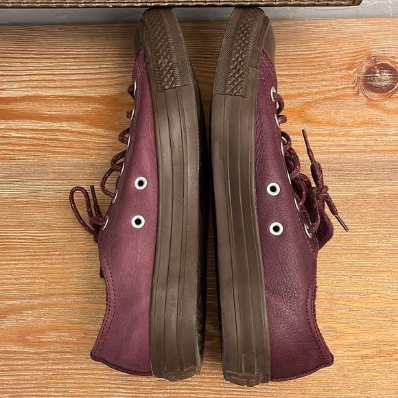 CONVERSE ALL STAR BURGUNDY LEATHER SNEAKER - Women’s 9 - Picture 11 of 11